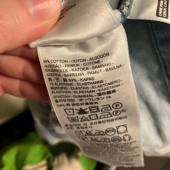 Levi Light Wash Denim Jacket - Picture 2 of 4